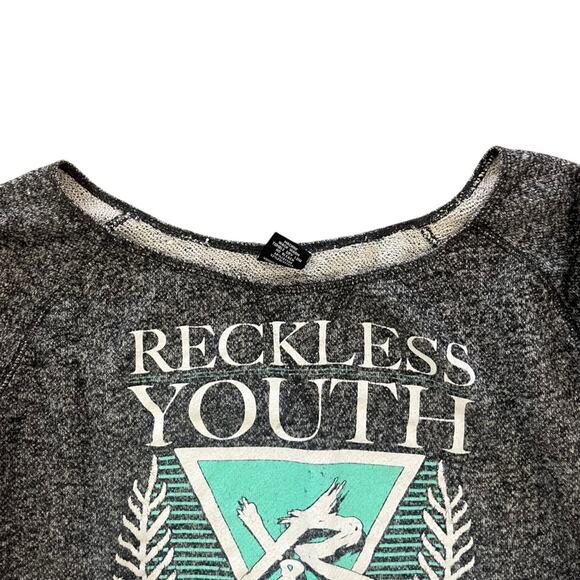 Young & Reckless Sweatshirt Women Size Medium Wide Neck Off Shoulder Gray Rugged - Picture 4 of 7